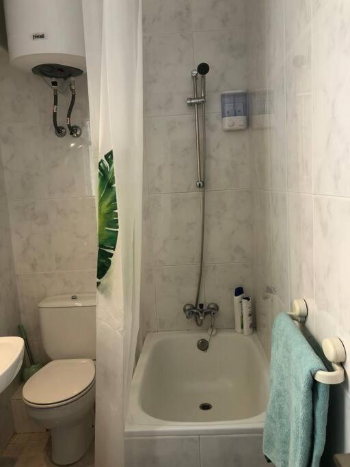 Apartamento Sol Y Luna Almería Esterno foto